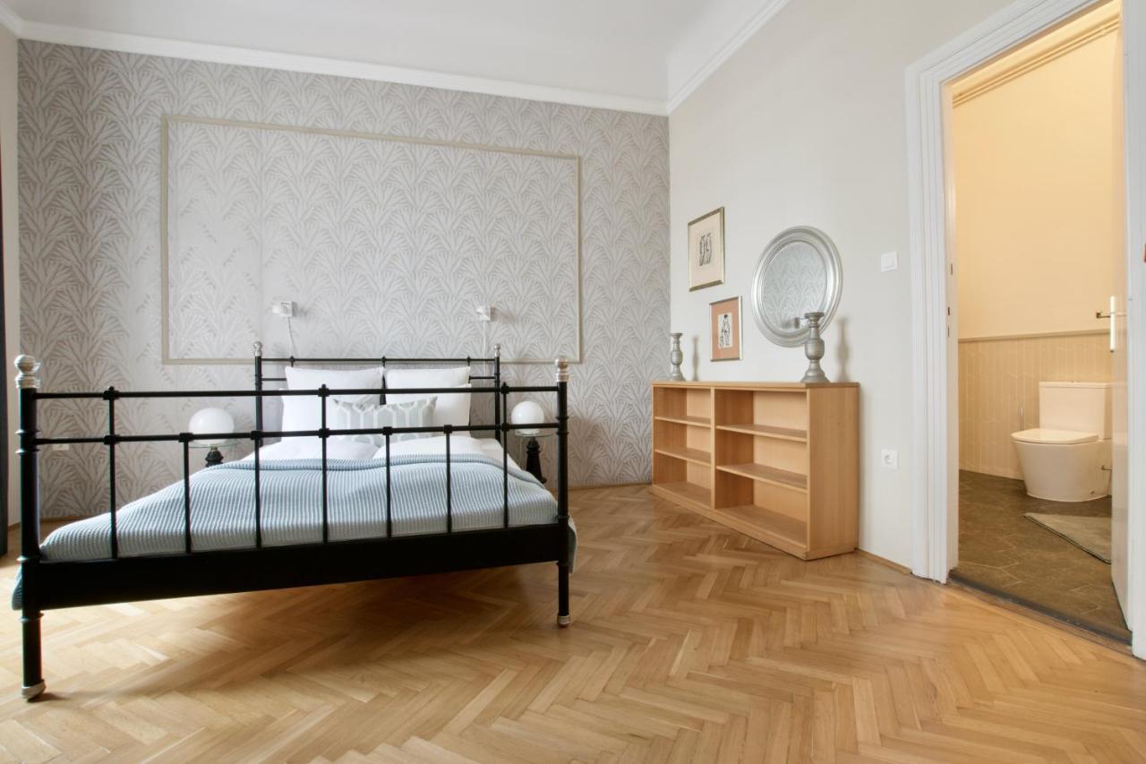 Standard Apartment By Hi5 - Kecskemeti Street Suite ブダペスト エクステリア 写真