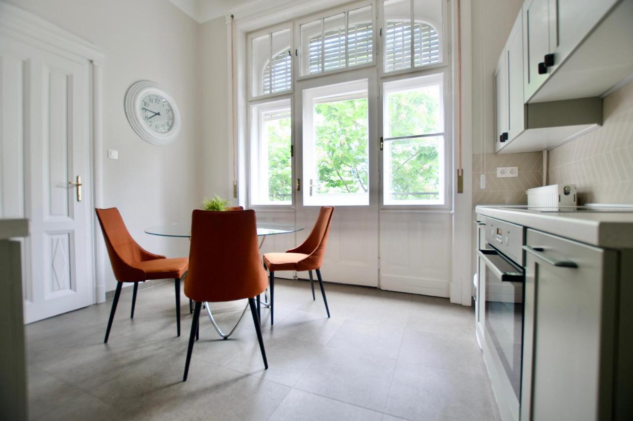 Standard Apartment By Hi5 - Kecskemeti Street Suite ブダペスト エクステリア 写真